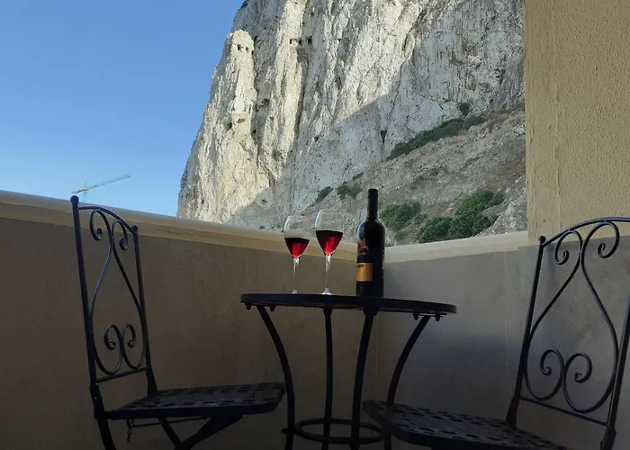 Bright And Central 2 Bedroom Flat In Gibraltar