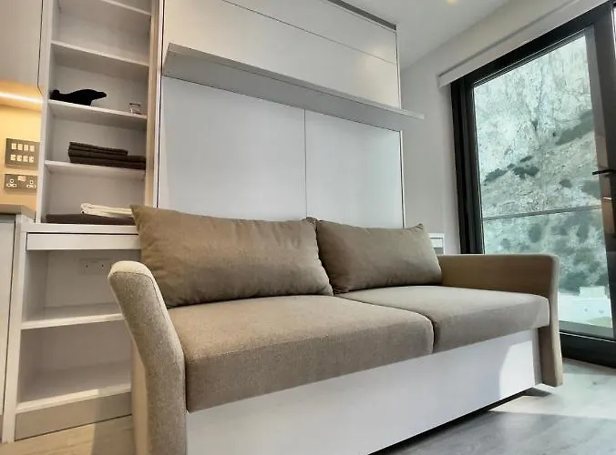 Holiday Studio Apartment Near The Beach And City Centre