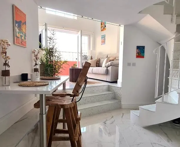New Beachfront Duplex - Sleeps Up To 4