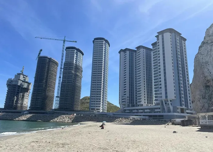 Marina Club Luxury Private Studio With Pool And Incredible Views