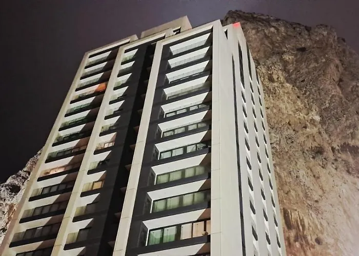 New Cp High Floor Luxury Studio With Partial Sea View